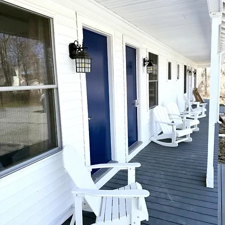 Eden Village Motel And Cottages-2