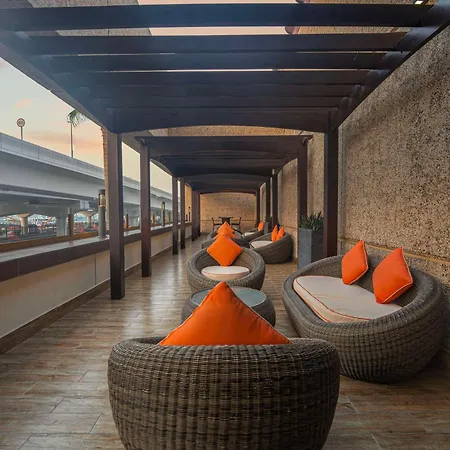 Hyatt Regency Dubai - Corniche-2