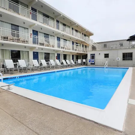 Lark Motel-2