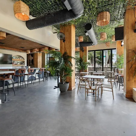 Sentral East Austin At 1630 E Sixth-2