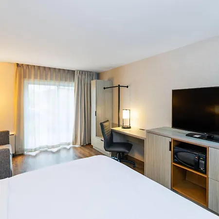Comfort Inn Amherst-2