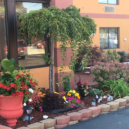 A Victory Inn - West Dearborn-2