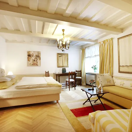 Schlossberghotel - Das Kunsthotel-3
