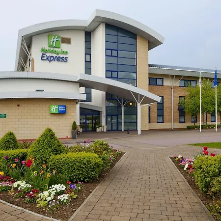Holiday Inn Express Northampton - South By Ihg-2