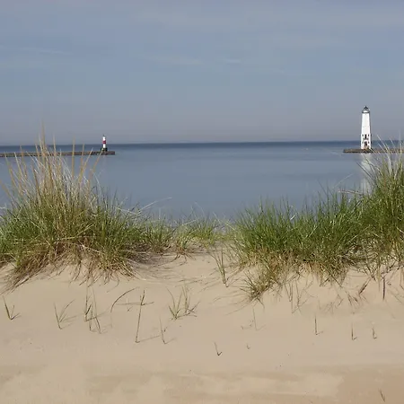 Harbor Lights Resort-2