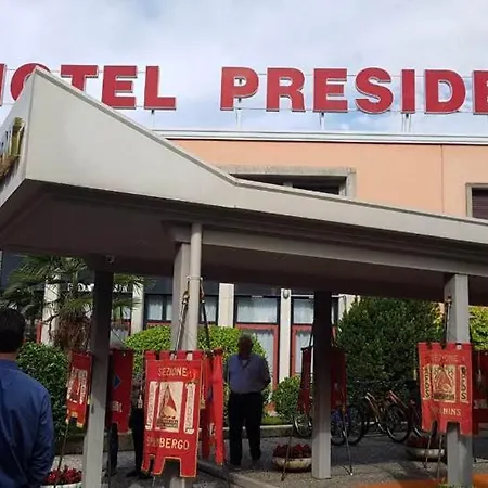 Grand Hotel President-2