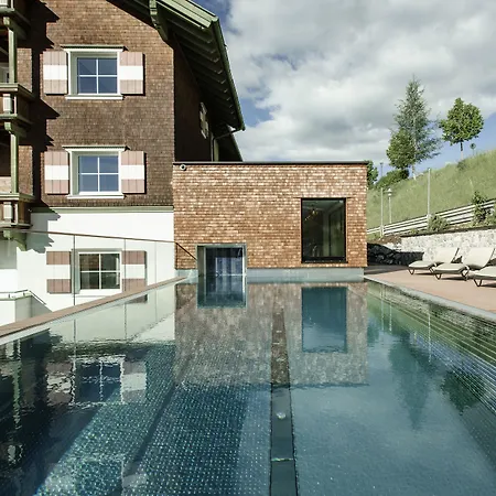 Hotel Schwarzer Adler - Sport & Spa-3