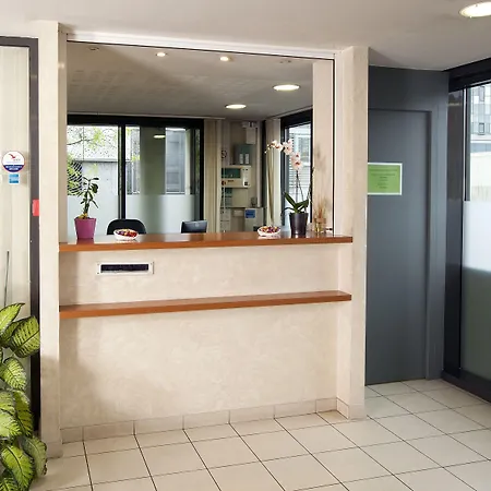 Sejours & Affaires Paris Ivry-3