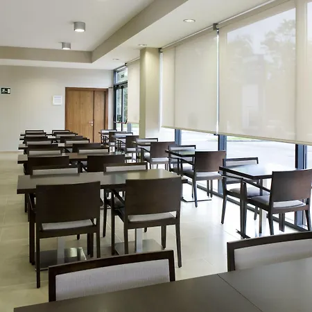 Holiday Inn Express Bilbao Airport By Ihg-2