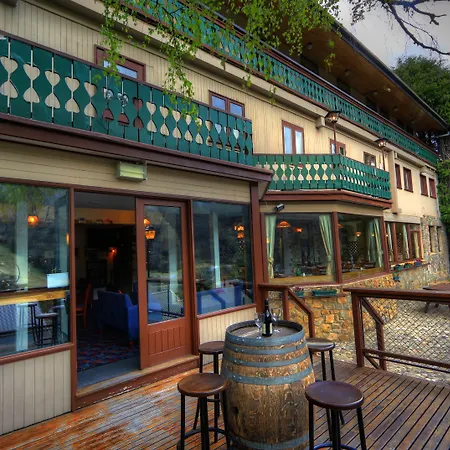 Candlelight Lodge-2