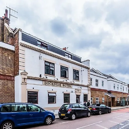 Dockside Hotel-2