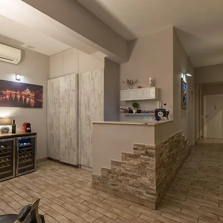 Five Rooms Rome Guesthouse-3