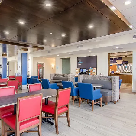 Holiday Inn Express & Suites - Atchison By Ihg-3