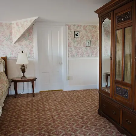 Cleftstone Inn-2