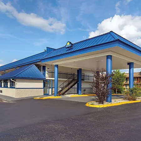 Days Inn By Wyndham Knoxville North-3