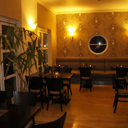 Check Inn Hotel Merseburg-2