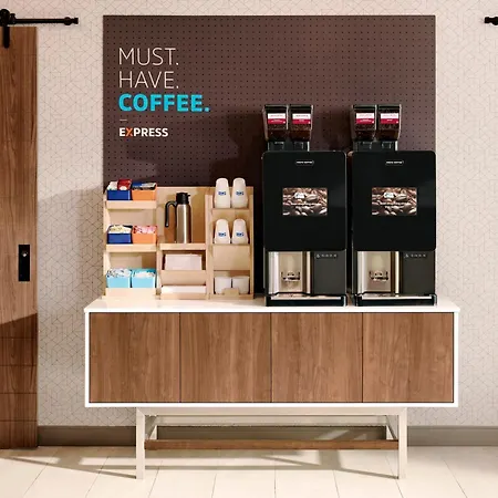 Holiday Inn Express & Suites Sarasota East By Ihg-3