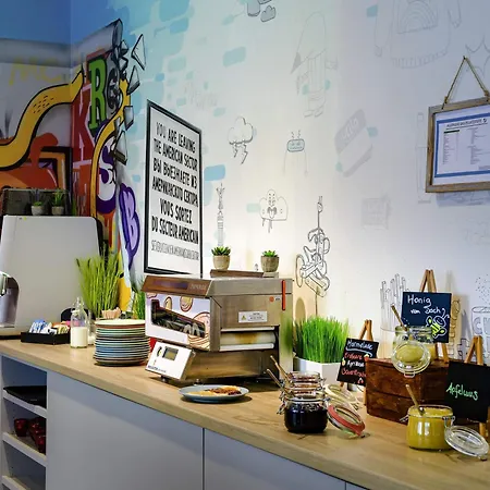 Ibis Styles Hotel Berlin Mitte-3