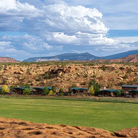 Cougar Ridge Resort-3