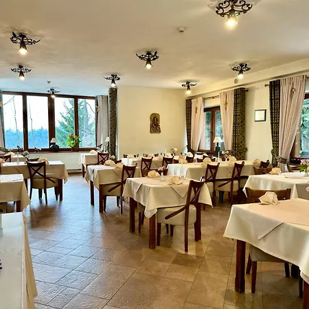 Hotel Dwor Karolowka-3