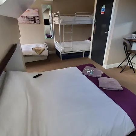 Leecliff Guest House-3