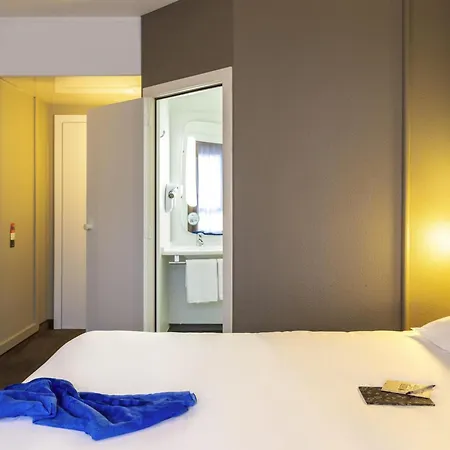 Ibis Hotel Brussels Centre Gare Du Midi-2