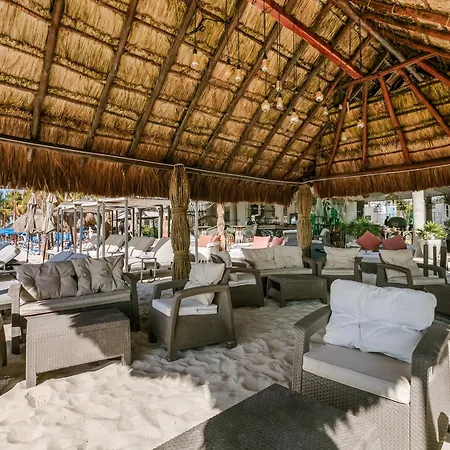 Luciana Hotel & Beach Club-3
