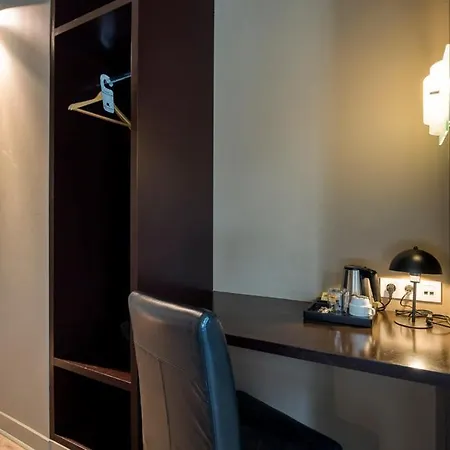 Hotel The Neufchatel-3