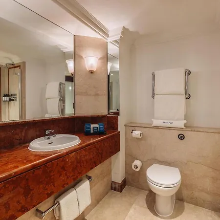 Radisson Blu Hotel, London Leicester Square-3
