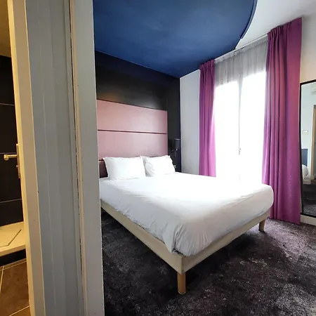 Accueil Hotel Paris Pigalle Montmartre - Hotel Renove-2