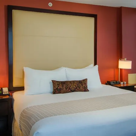Beacon Hotel & Corporate Quarters-3