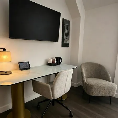 Leonardo Hotel Berlin-3