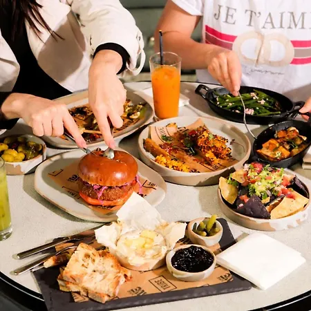 Tribe London Canary Wharf-3