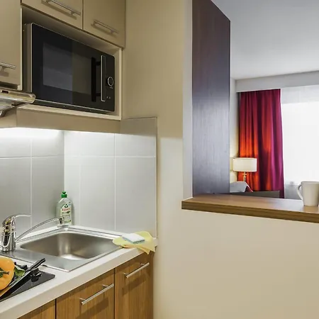 Aparthotel Adagio Genève Saint Genis Pouilly-3