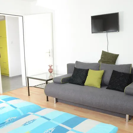 Guesthouse Casa Esperanza Basel-2