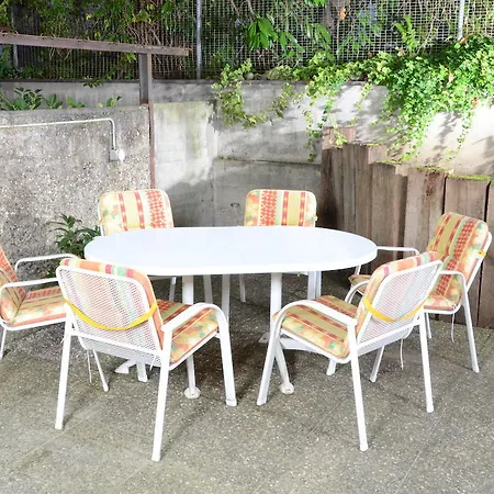 Guesthouse Casa Esperanza Basel-3