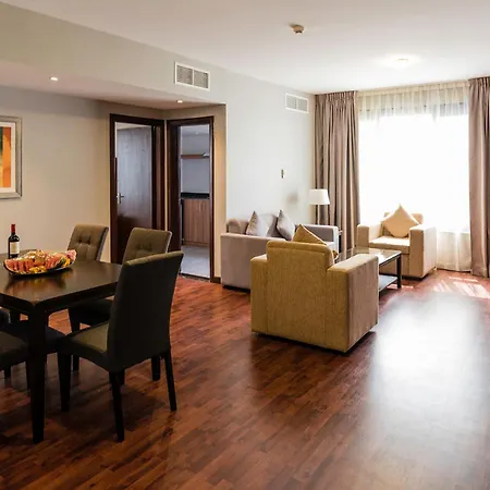 Emirates Plaza Hotel-3