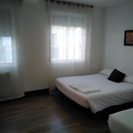 Hostal Ancla Dorada-3