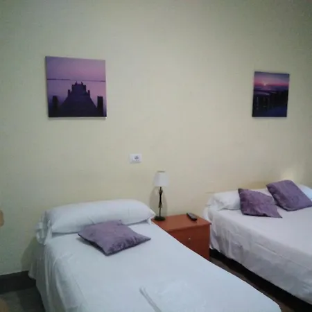 Hostal Ancla Dorada-2