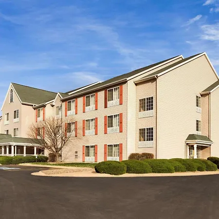 Country Inn & Suites By Radisson, Clinton, Ia-2