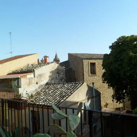 La Dea Bendata-3