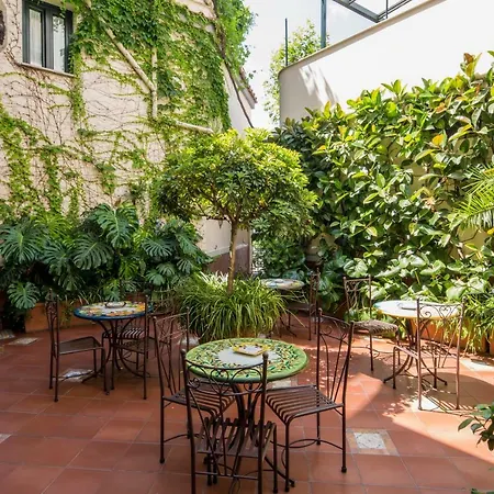 Villa Elisa Holiday Home-3