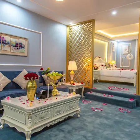 Grand House-3