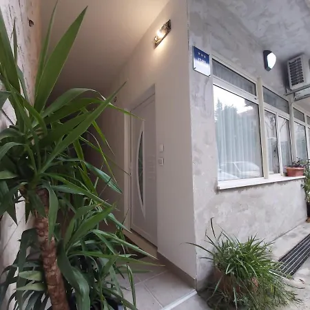 Guest House Adriatic-3