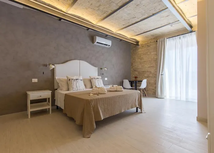 Al Faro Bianco B&B E Residence Con Parcheggio Vasto