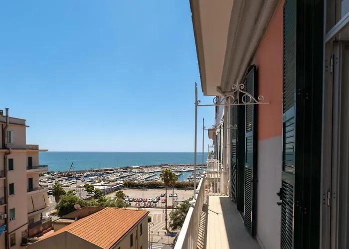 Mareluna Penthouse - Luxury Suites