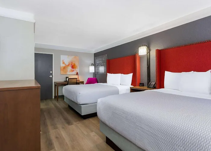 La Quinta Inn By Wyndham Pensacola Ferry Pass