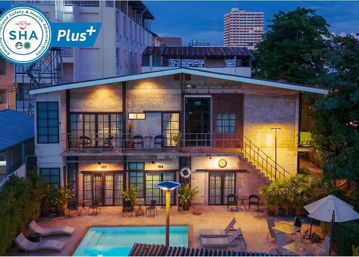 Hotel The Warehouse Chiang Mai