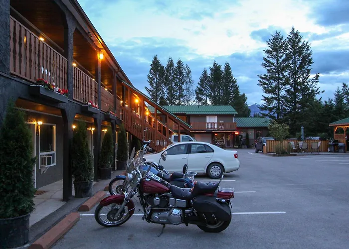 Crystal Springs Lodge Radium Hot Springs