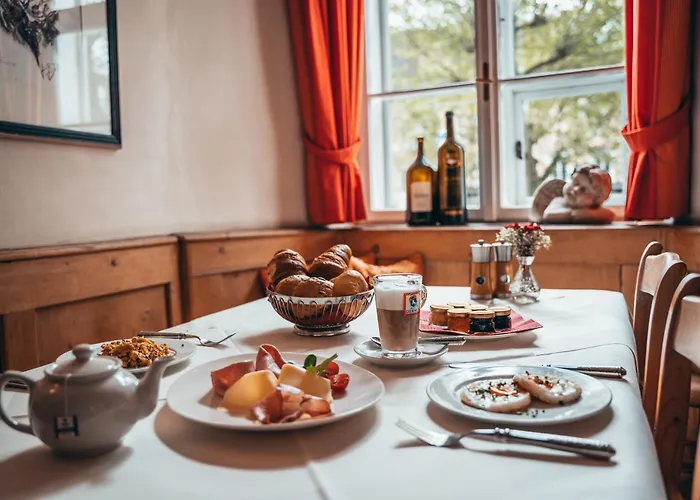Hotel Goldener Engl Hall in Tirol